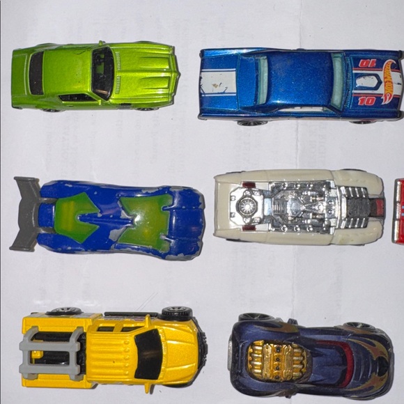 NINE Assorted Die-Cast Toy Cars Hotwheels Matchbox Kids Collectors - Picture 3 of 3